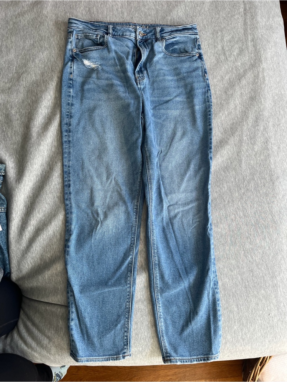 American Eagle Outfitters Light Blue Straight Leg Jeans